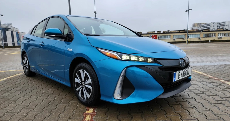 Toyota Prius cena 89700 przebieg: 6000, rok produkcji 2017 z Chorzele małe 667
